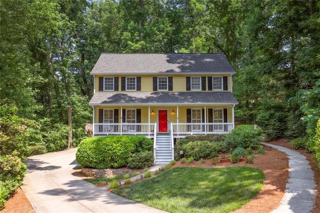 4 bedroom, 4 bathroom, 2,846 sq ft single family residence sold at 3792 Raccoon Run, Marietta, GA 30062