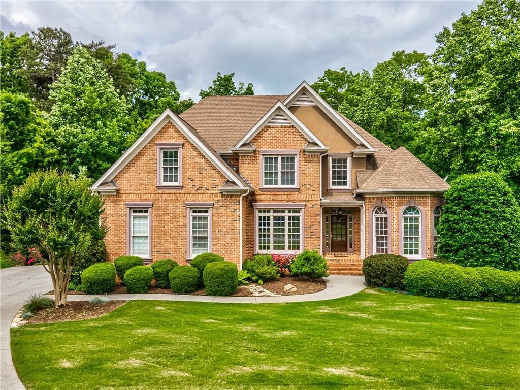 6 bedroom, 4 bathroom, 5,860 sq ft single family residence sold at 226 Crescent Moon Way, Canton, GA 30114