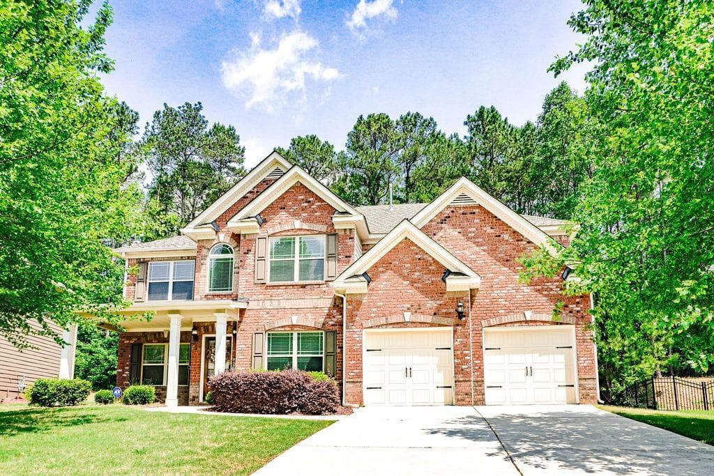 5 bedroom, 4 bathroom, 3,890 sq ft single family residence sold at 139 Fairway Drive, Acworth, GA 30101