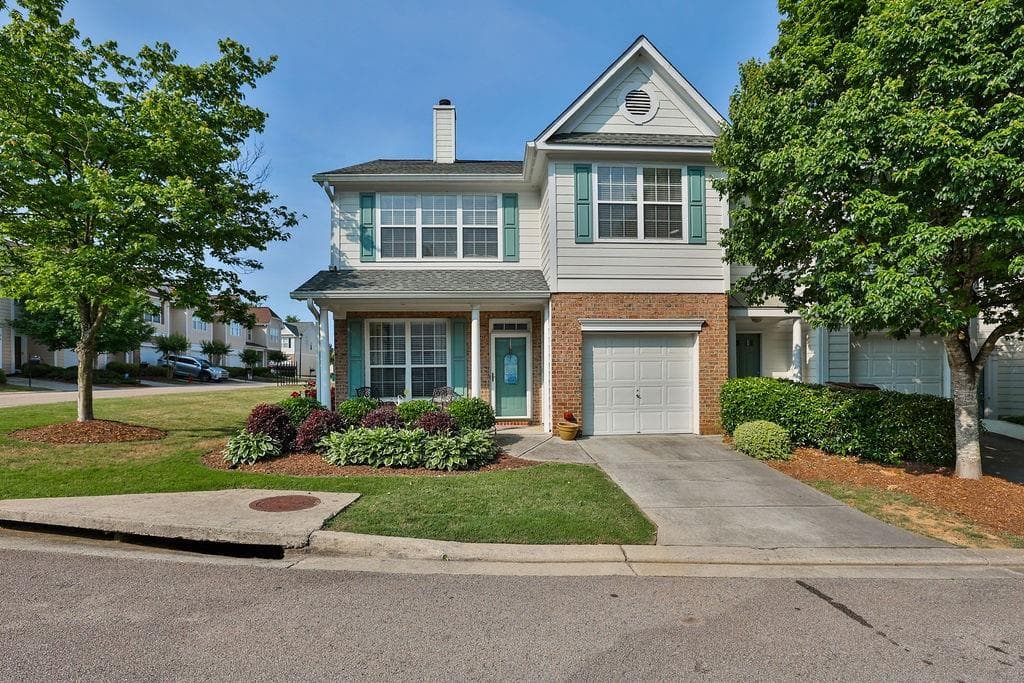 6477 Portside Way, Flowery Branch, GA 30542 — most recent listing photo