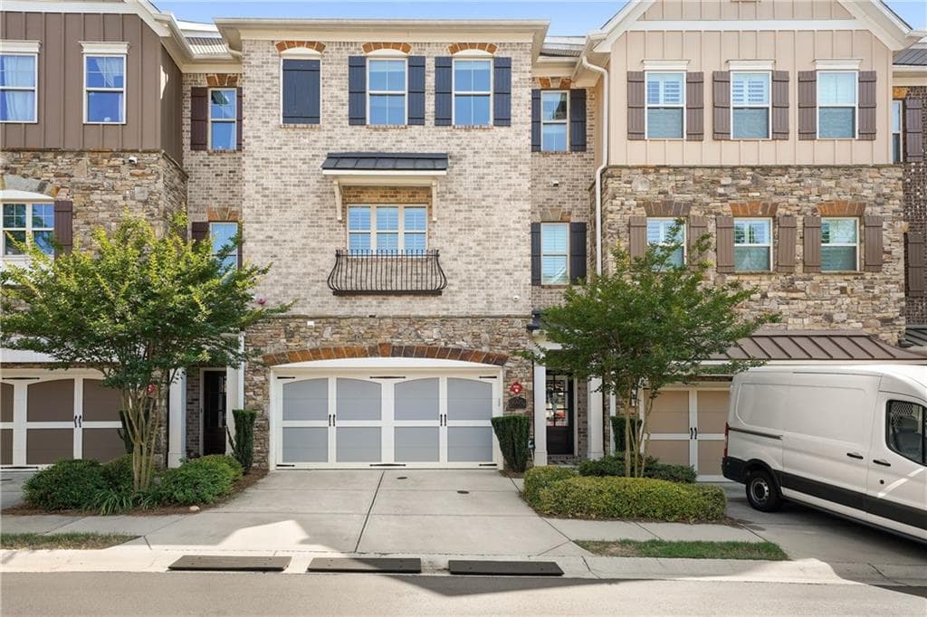 1005 Bergeron Place, Sandy Springs, GA 30328 — most recent listing photo
