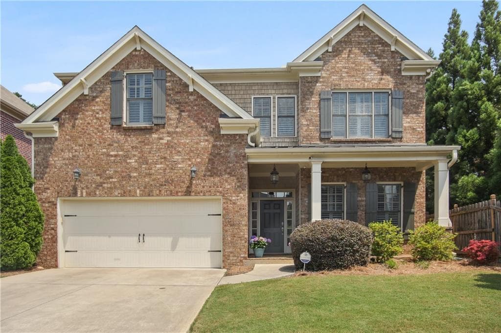 4 bedroom, 4 bathroom, 3,005 sq ft single family residence sold at 514 Glenmanor Court, Atlanta, GA 30328