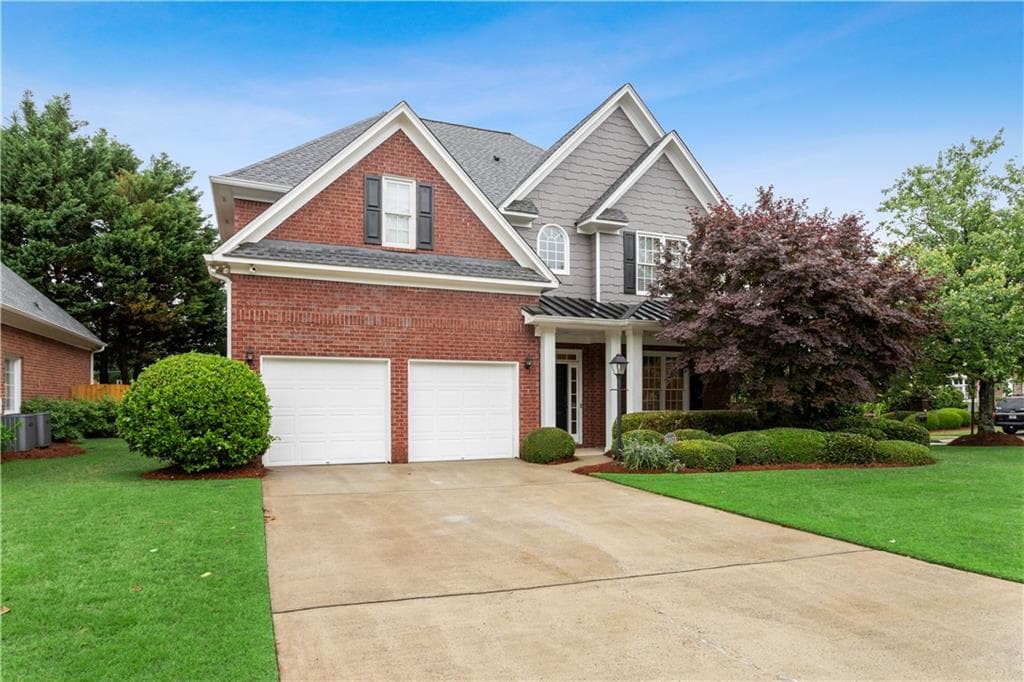 4 bedroom, 4 bathroom, 2,700 sq ft single family residence sold at 2753 VININGS OAK Drive, Atlanta, GA 30339