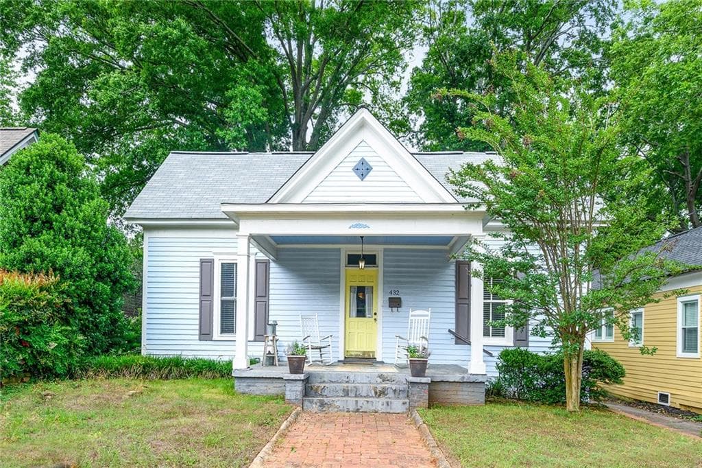 3 bedroom, 2 bathroom, 1,846 sq ft single family residence sold at 432 Campbell Hill Street, Marietta, GA 30060