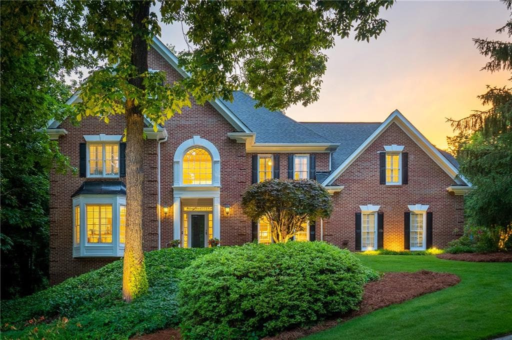 5 bedroom, 5 bathroom, 5,095 sq ft single family residence sold at 580 Kensington Farms Drive, Milton, GA 30004