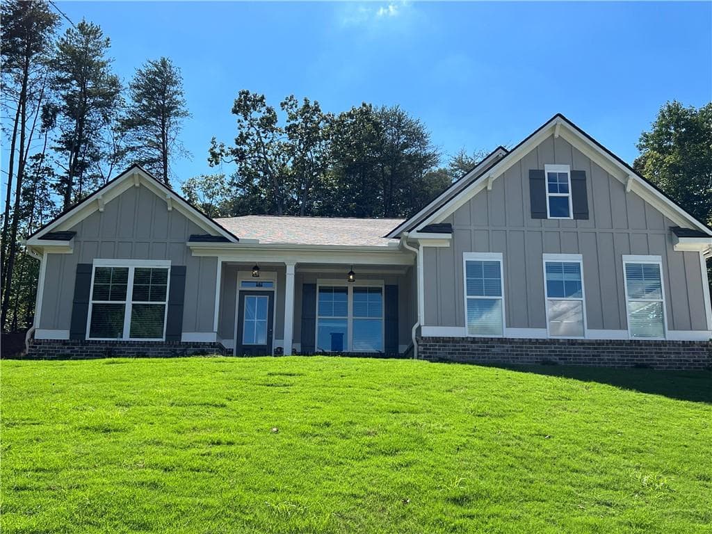 3 bedroom, 2 bathroom, 2,251 sq ft single family residence sold at 3603 Galley Court, Gainesville, GA 30506
