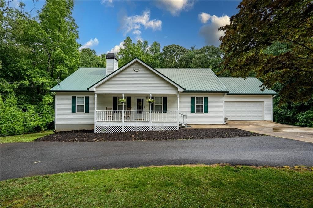 240 Fairfax Court, Dawsonville, GA 30534 — most recent listing photo
