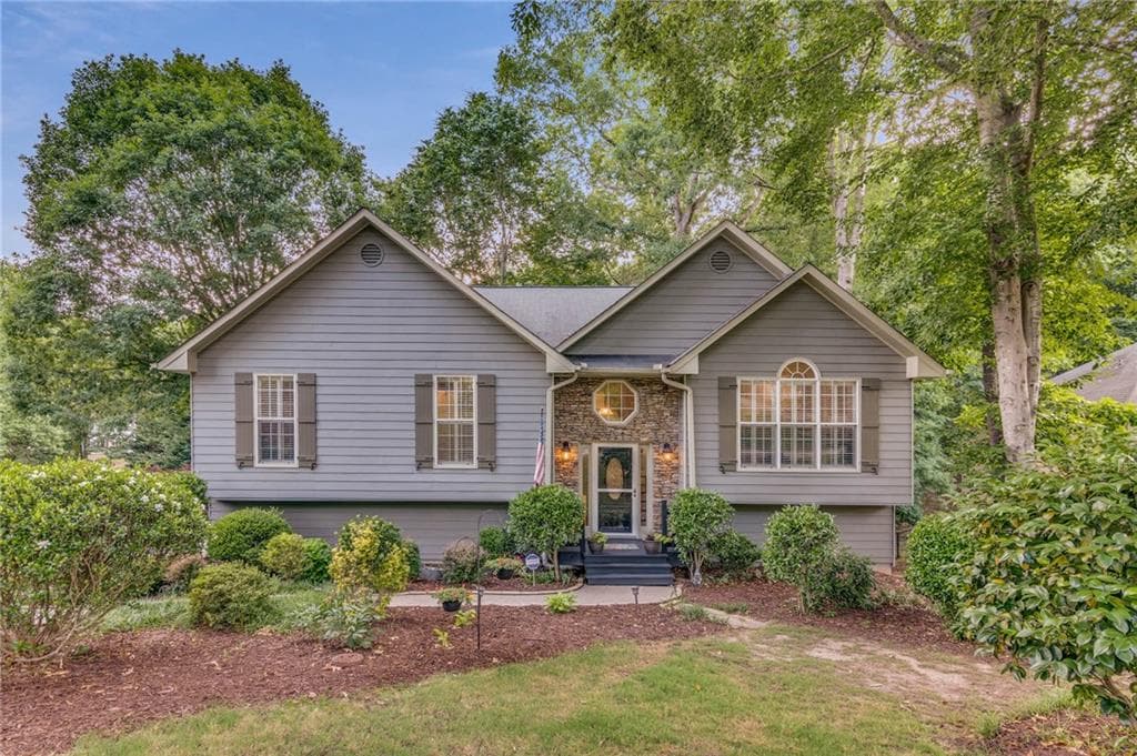 4 bedroom, 3 bathroom, 2,386 sq ft single family residence sold at 6604 Windbrook Way, Flowery Branch, GA 30542