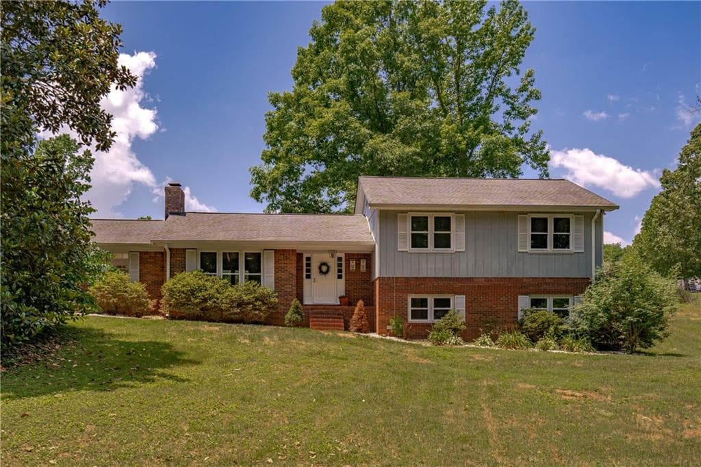 3865 Woodlane Circle, Gainesville, GA 30506 — most recent listing photo