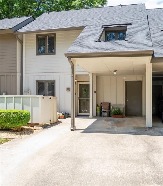 894 Cedar Creek Court, Marietta, GA 30067 — most recent listing photo