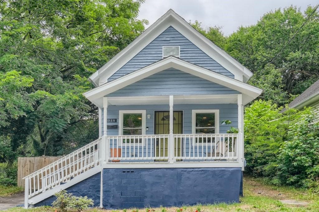 2 bedroom, 2 bathroom, 1,472 sq ft single family residence sold at 1048 Garibaldi Street, Atlanta, GA 30310