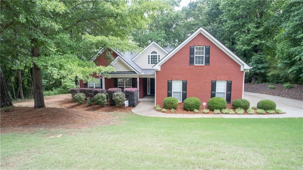 33 Nora Court, Jefferson, GA 30549 — most recent listing photo