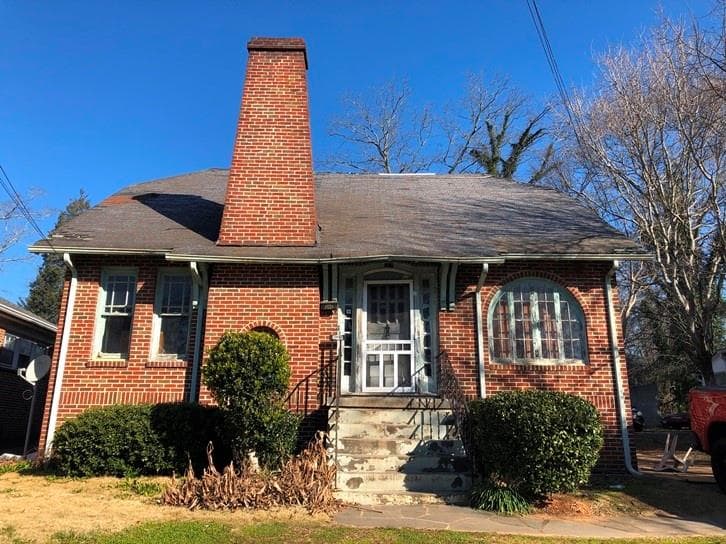 3 bedroom, 1 bathroom, 1,455 sq ft single family residence sold at 579 Shannon Drive, Atlanta, GA 30310