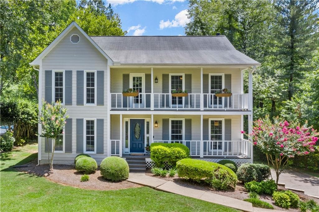 4 bedroom, 3 bathroom, 2,844 sq ft single family residence sold at 4125 Westchester Crossing, Roswell, GA 30075