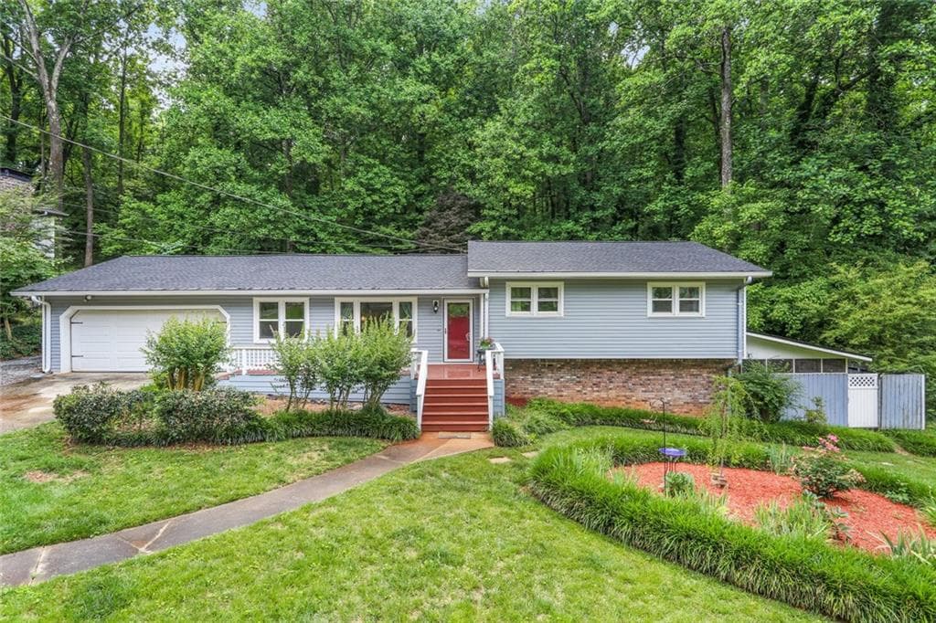 3 bedroom, 2 bathroom, 2,158 sq ft single family residence sold at 2865 Wood Forest Road, Marietta, GA 30066
