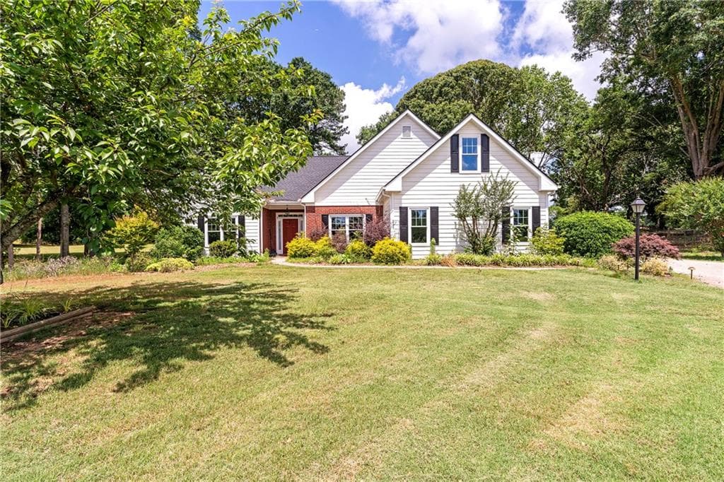 370 Olde Wick Trail, Hoschton, GA 30548 — most recent listing photo