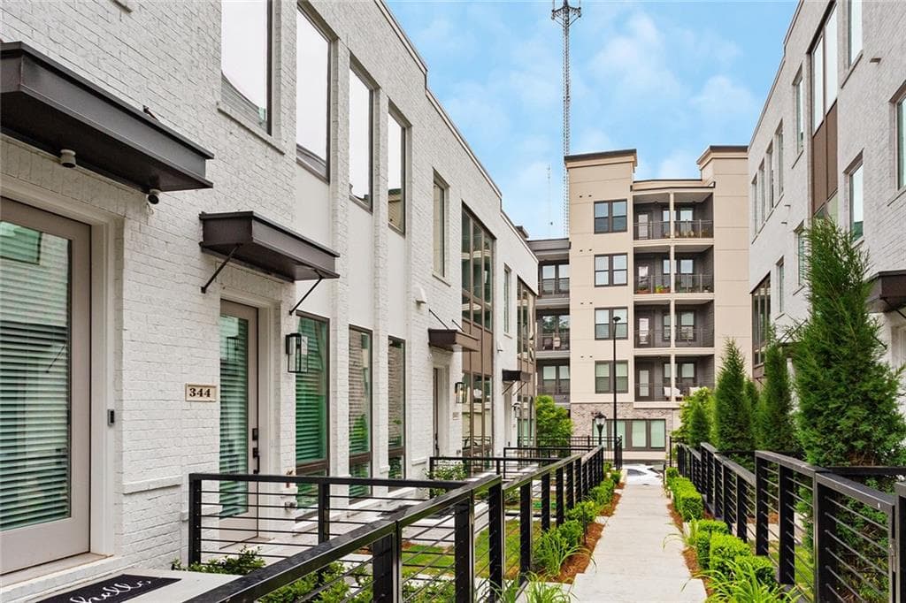 3 bedroom, 4 bathroom, 2,300 sq ft townhouse sold at 344 Gibson Street, Atlanta, GA 30316