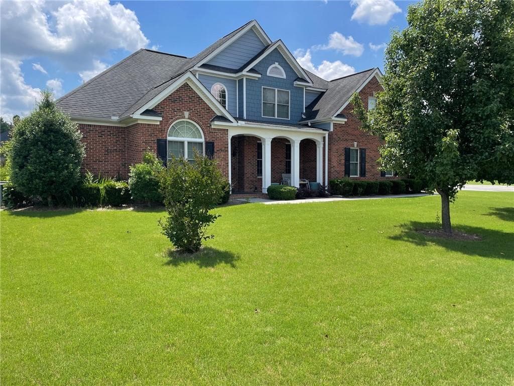 100 Cypress Street, Calhoun, GA 30701 — most recent listing photo