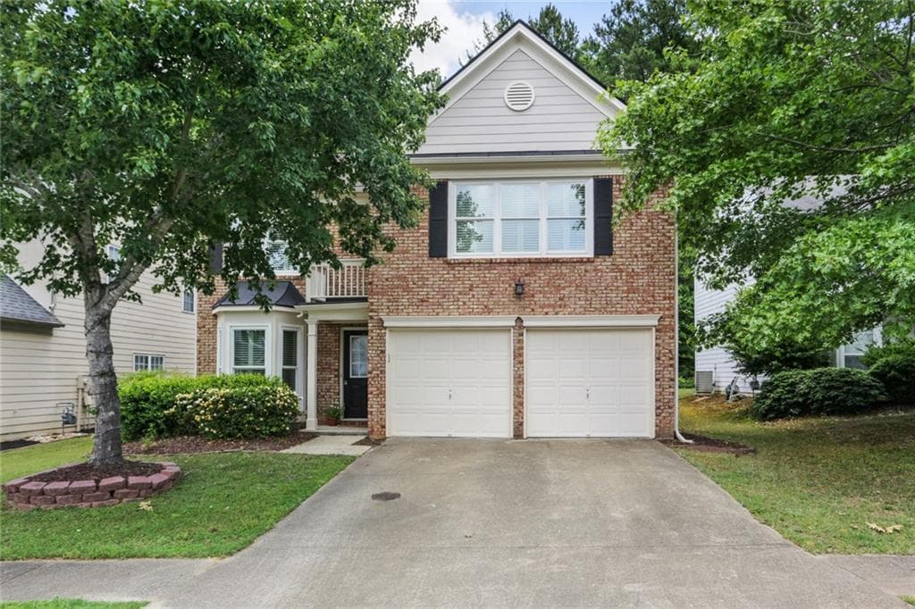3 bedroom, 3 bathroom, 1,752 sq ft single family residence sold at 647 Dahoma Trail, Woodstock, GA 30188