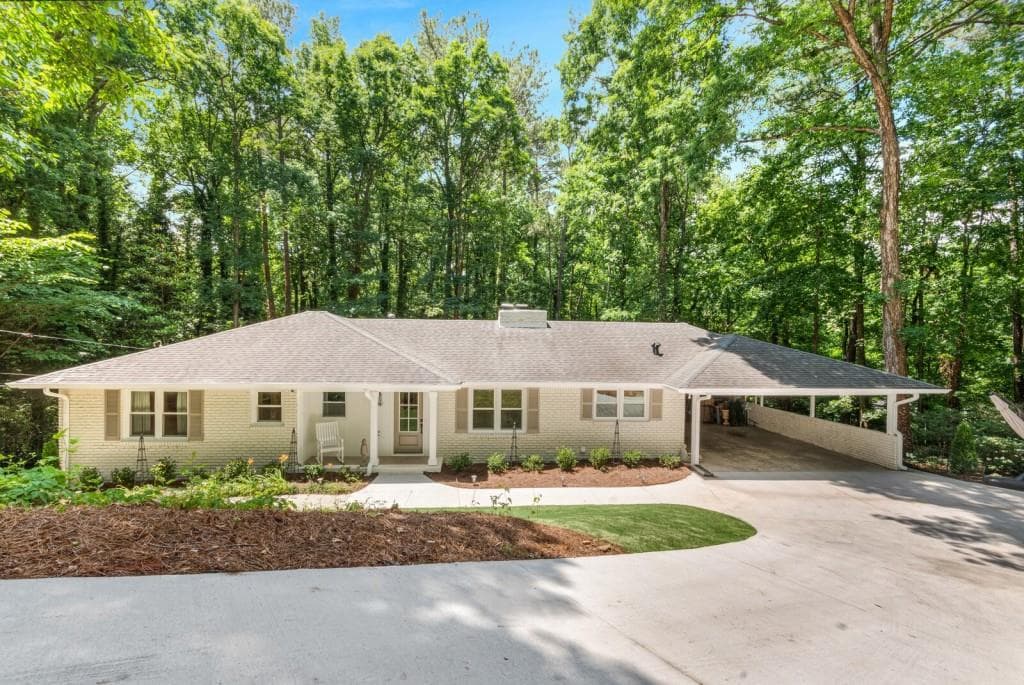 120 FINCHLEY Court, Sandy Springs, GA 30328 — most recent listing photo