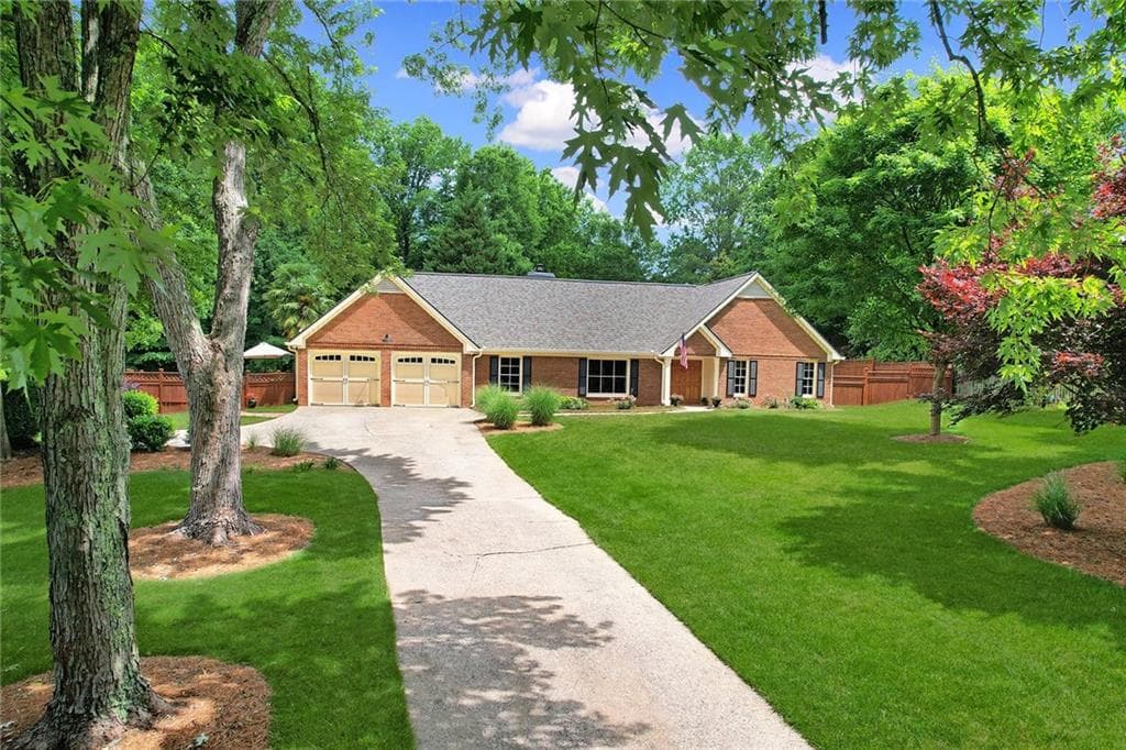 4000 Dover Avenue, Alpharetta, GA 30009 — most recent listing photo