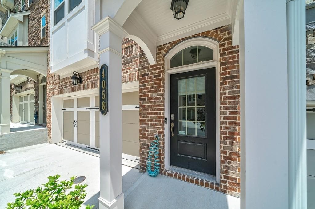4058 Townsend Lane, Dunwoody, GA 30346 — most recent listing photo