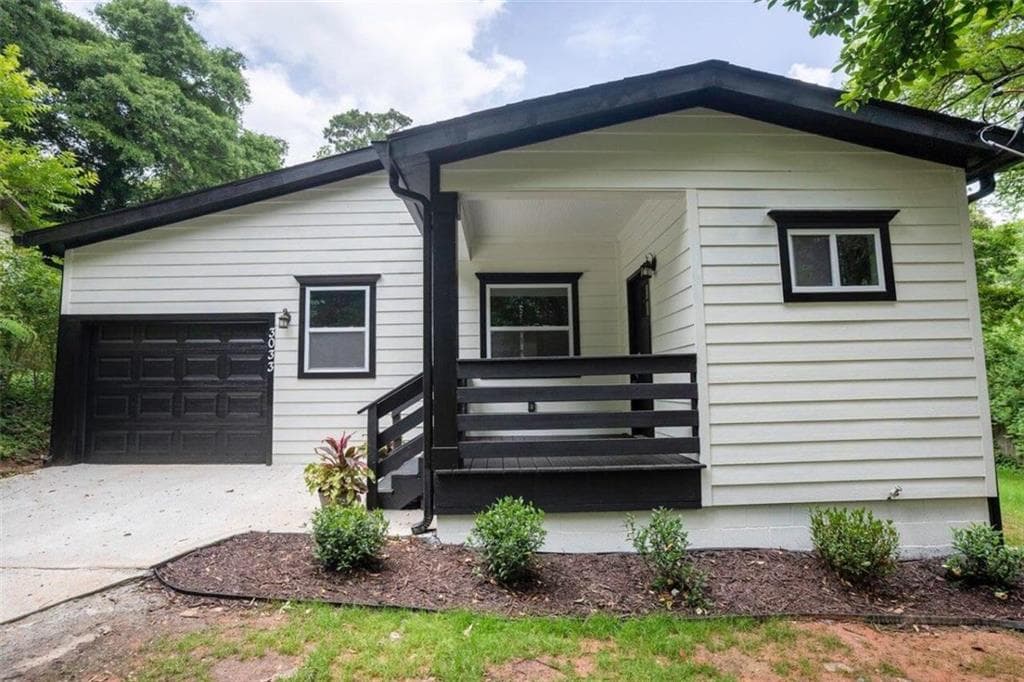 4 bedroom, 4 bathroom, 2,432 sq ft single family residence sold at 3033 Grand Ave Avenue, Atlanta, GA 30315
