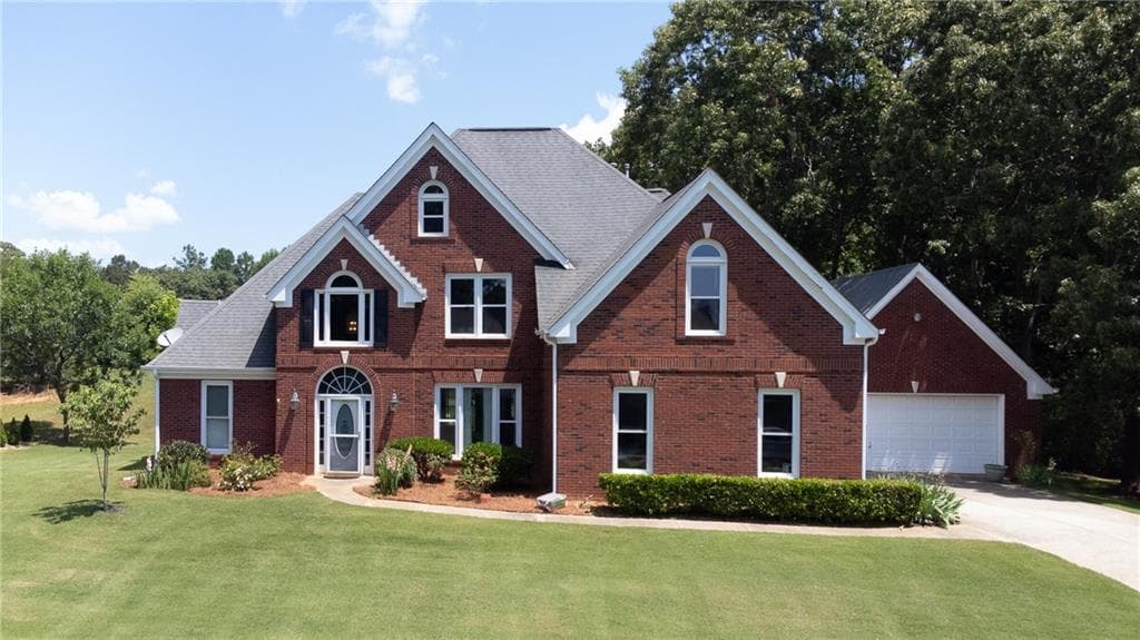 8545 Lanierland Farms Drive, Gainesville, GA 30506 — most recent listing photo