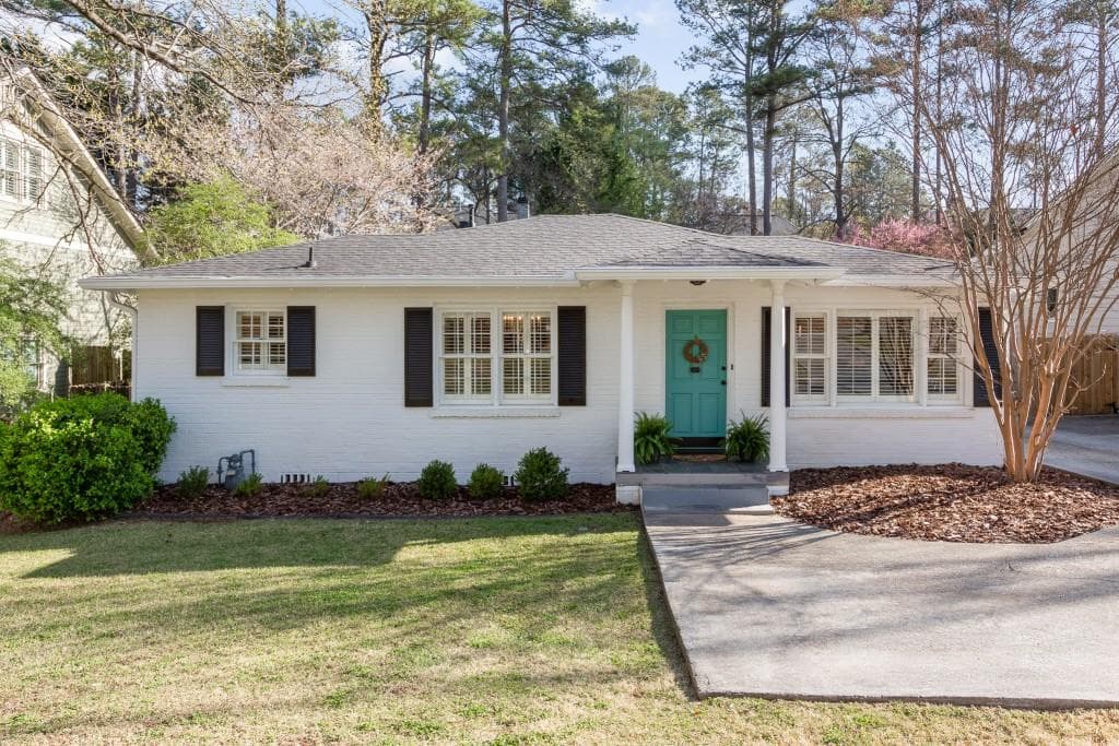 3 bedroom, 2 bathroom, 1,316 sq ft single family residence sold at 1753 Beacon Hill Boulevard, Atlanta, GA 30329