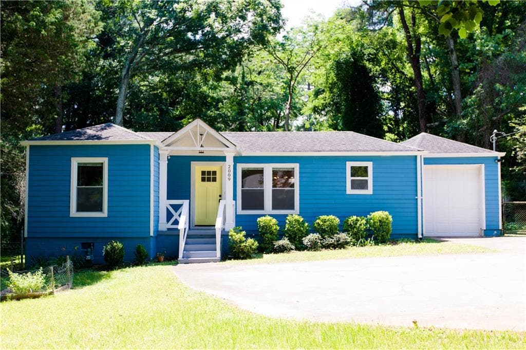 3 bedroom, 2 bathroom, 1,435 sq ft single family residence sold at 2009 Mcafee Road, Decatur, GA 30032