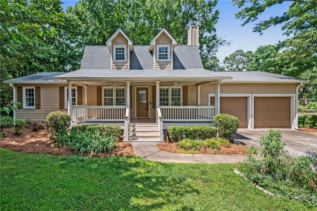 3 bedroom, 3 bathroom, 1,542 sq ft single family residence sold at 2853 Wendwood Drive, Marietta, GA 30062