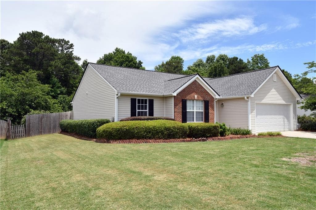 6285 Huntcliff Drive, Flowery Branch, GA 30542 — most recent listing photo