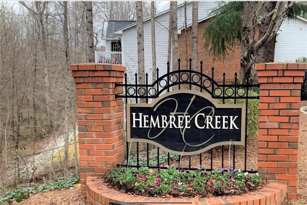 328 Streamside Drive 328, Roswell, GA 30076 — most recent listing photo