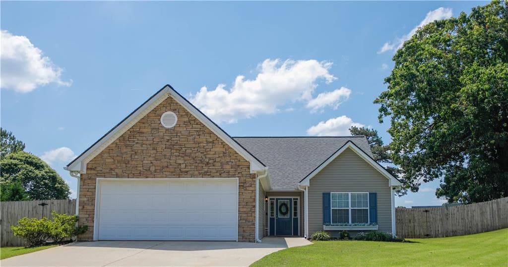 127 Margie Ct, Hoschton, GA 30548 — most recent listing photo