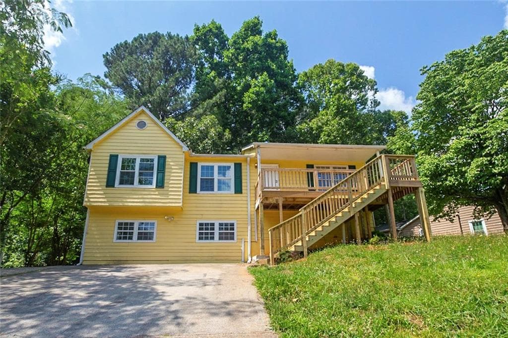 6 bedroom, 3 bathroom, 1,214 sq ft single family residence sold at 4371 Mitchell Hill Drive, Acworth, GA 30101