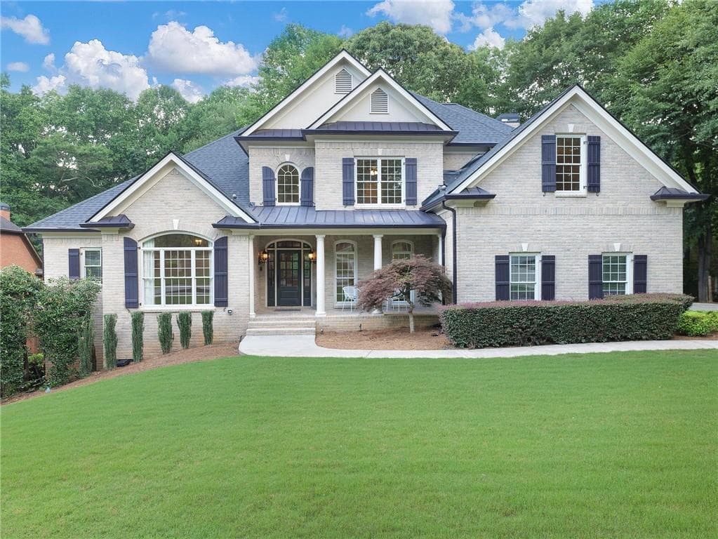 6 bedroom, 6 bathroom, 6,631 sq ft single family residence sold at 2332 Autumn Maple Drive, Braselton, GA 30517