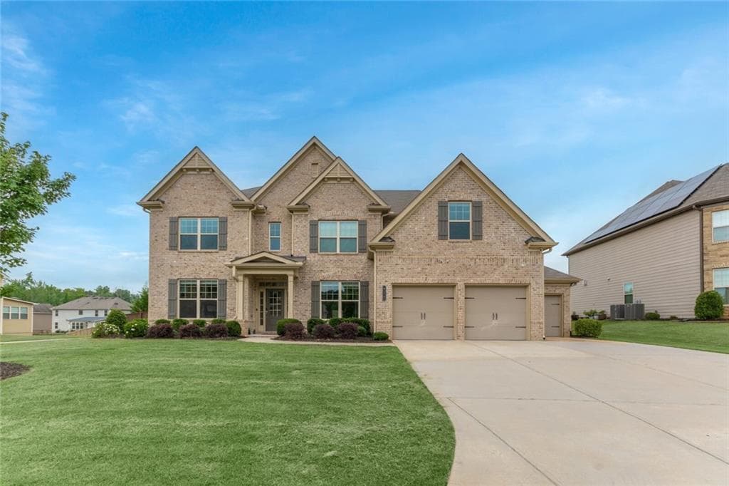 715 Harcombe Way, Alpharetta, GA 30004 — most recent listing photo