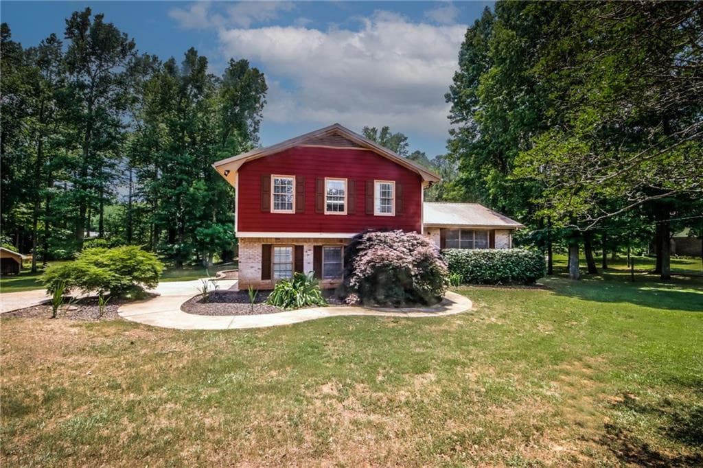 4 bedroom, 2 bathroom, 2,649 sq ft single family residence sold at 2069 Christian Circle, Conyers, GA 30013