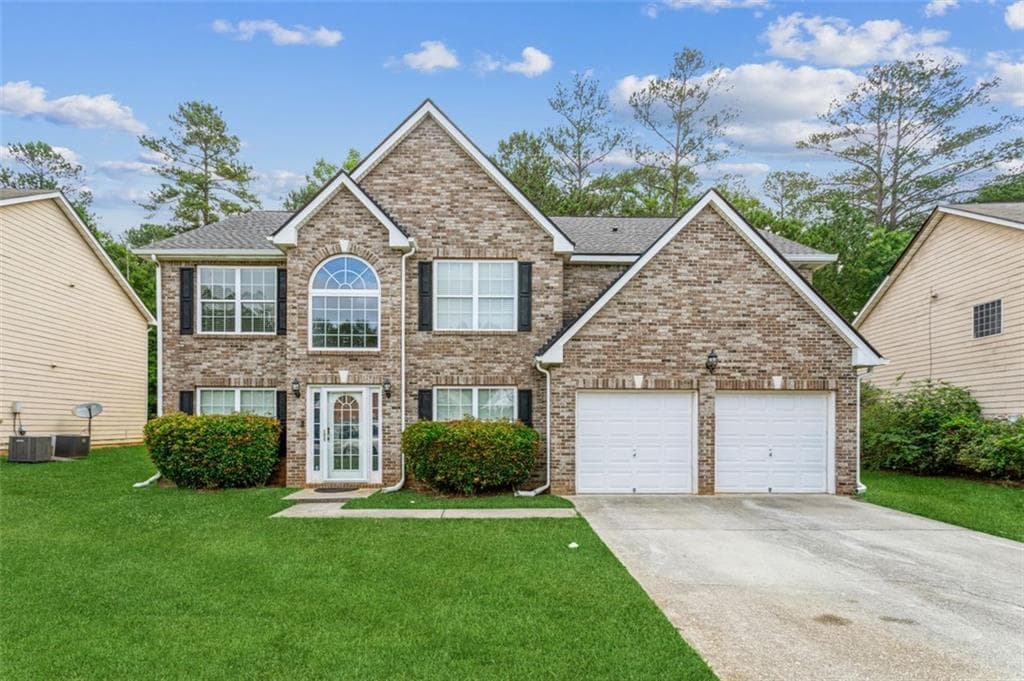 5 bedroom, 3 bathroom, 3,092 sq ft single family residence sold at 560 Windsor Way, Fairburn, GA 30213