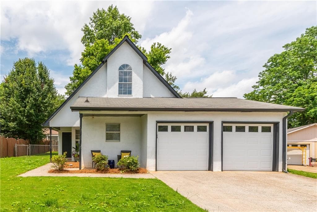 3 bedroom, 3 bathroom, 1,357 sq ft single family residence sold at 625 Lockhart Court, Marietta, GA 30066
