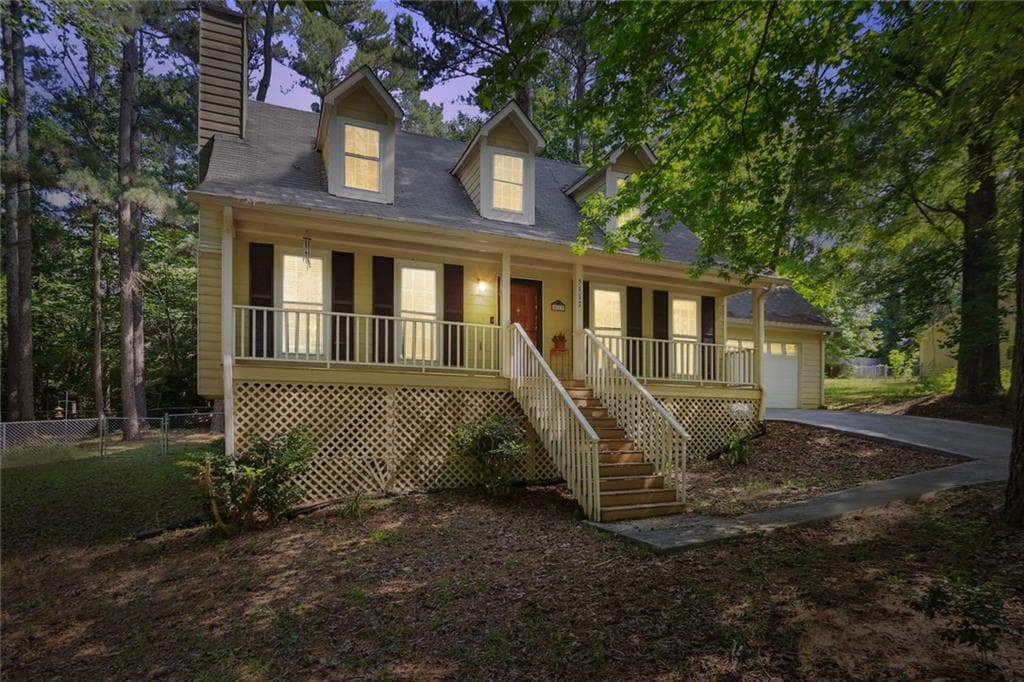 3 bedroom, 3 bathroom, 1,719 sq ft single family residence sold at 5117 Hopewell Drive, Stone Mountain, GA 30087