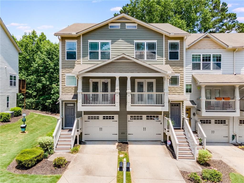 3 bedroom, 4 bathroom, 1,220 sq ft townhouse sold at 1401 Liberty Parkway, Atlanta, GA 30318