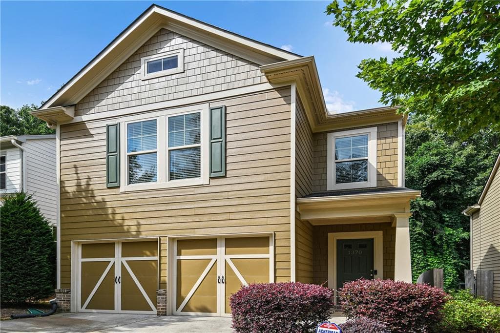 3 bedroom, 3 bathroom, 2,062 sq ft single family residence sold at 1370 Sandtown Green, Marietta, GA 30008
