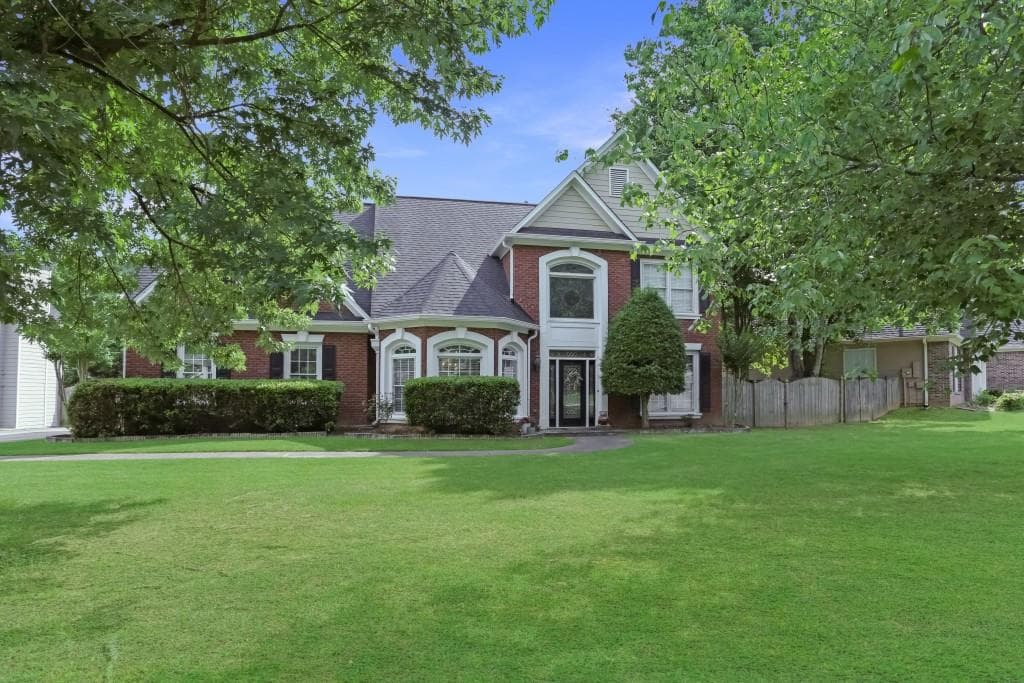 185 Saddle Tree Way, Sugar Hill, GA 30518 — most recent listing photo