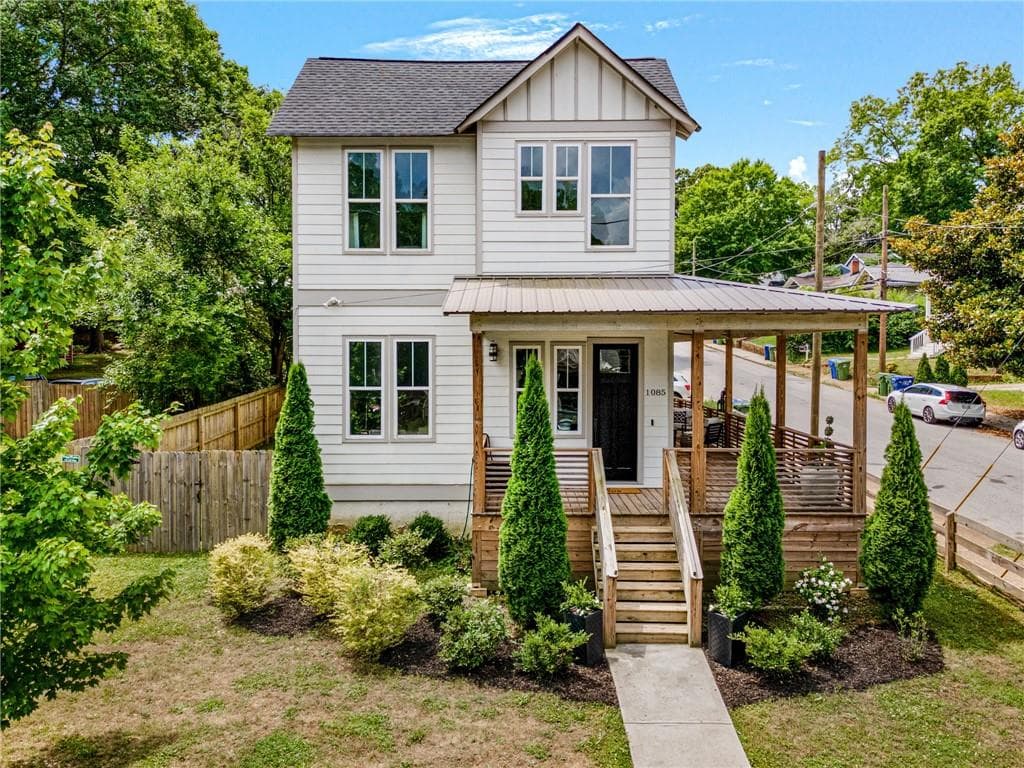 3 bedroom, 3 bathroom, 1,850 sq ft townhouse sold at 1085 Wylie Street A, Atlanta, GA 30316