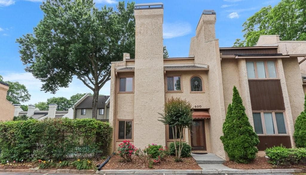 600 Roswell Landings Drive, Roswell, GA 30075 — most recent listing photo