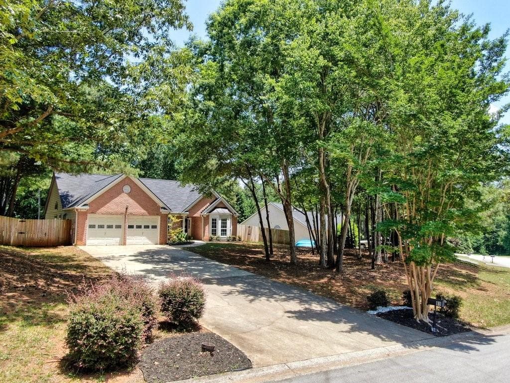 3 bedroom, 2 bathroom, 1,776 sq ft single family residence sold at 81 Quail Run, Acworth, GA 30101