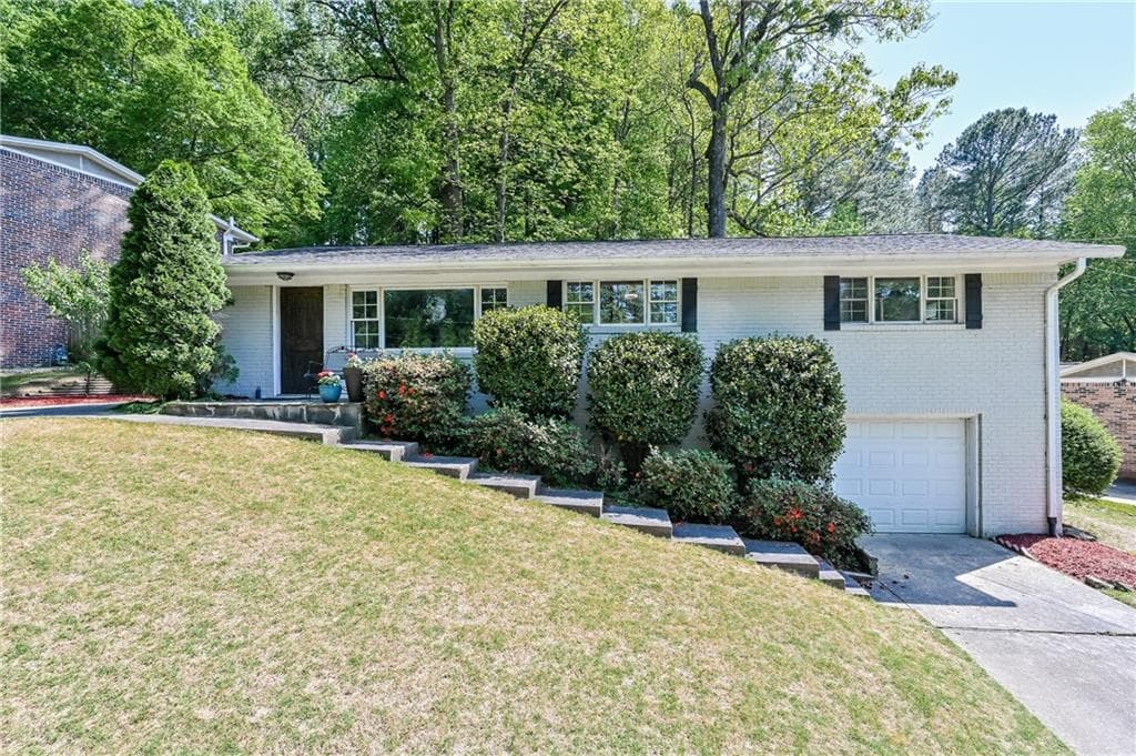2595 Cove Circle, Brookhaven, GA 30319 — most recent listing photo