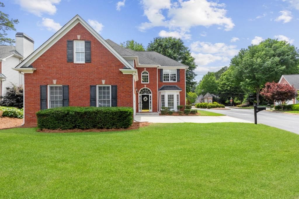 2654 E Madison Drive, Dunwoody, GA 30360 — most recent listing photo