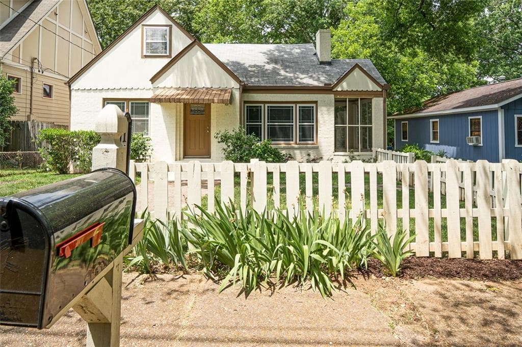 3 bedroom, 2 bathroom, 2,045 sq ft single family residence sold at 1424 Newton Avenue, Atlanta, GA 30316
